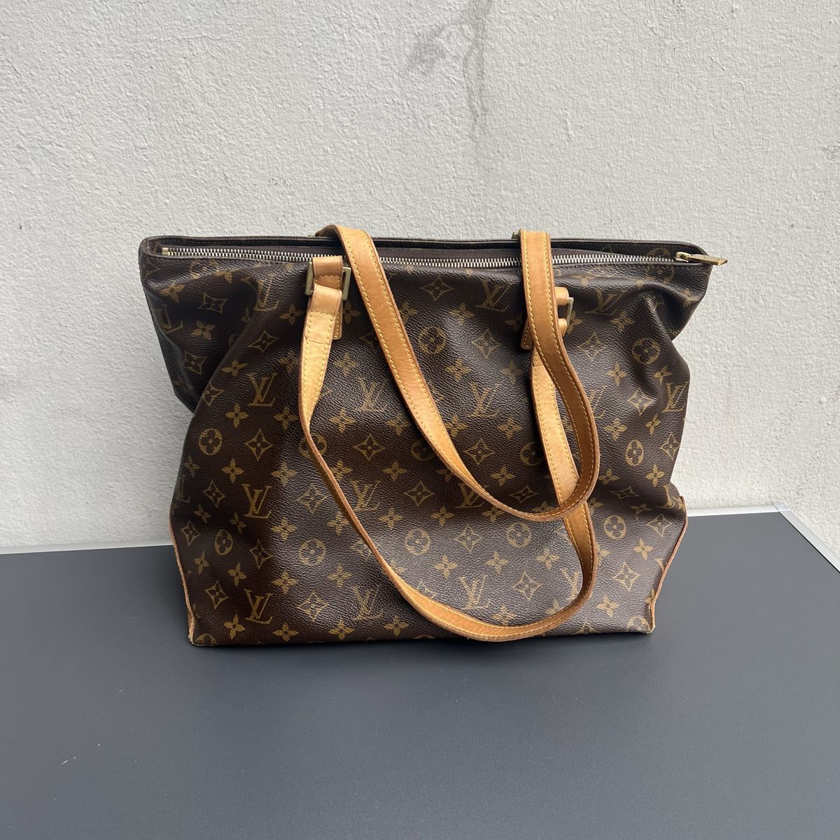 Louis Vuitton Taschen: Wunderschöne Louis Vuitton Tasche zu verkaufen  – Gebraucht aus Wil SG von Cristiano02062017