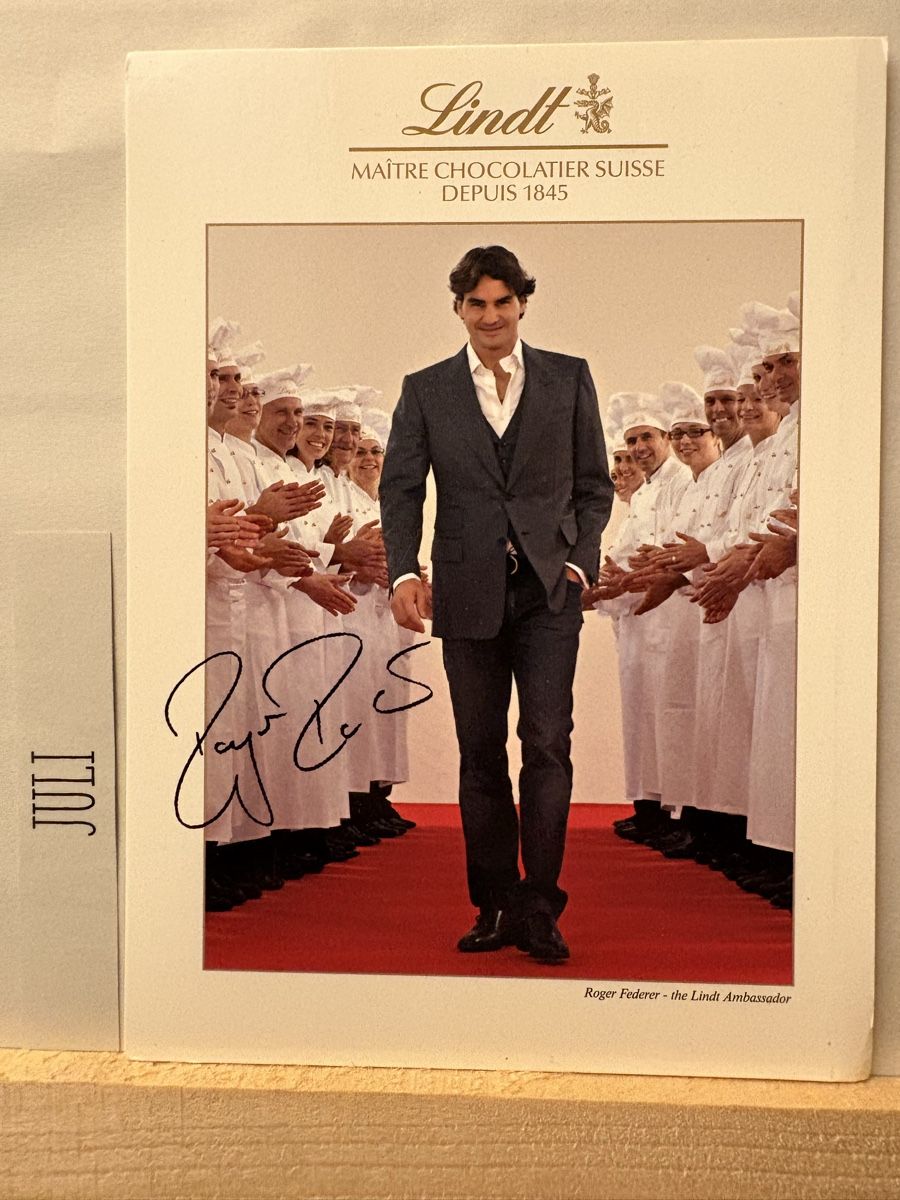 Autografi: AK Autogrammkarte Roger Federer / Lindt Schokolade – Usato da Rümlang venduto da Kartenpost1