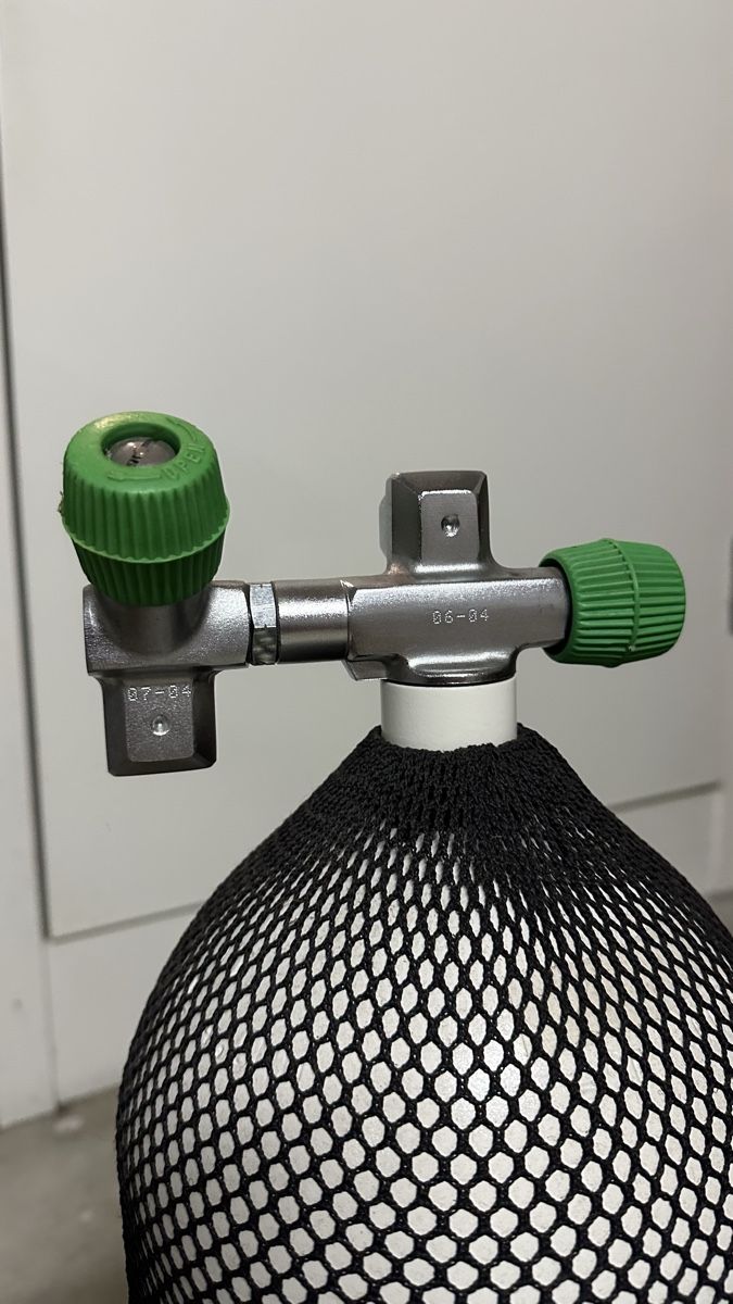 Bombole da sub: Nitrox Tauchflasche 12L, Doppelventil, ungeprüft – Usato da Wolfhalden venduto da Bambam74 1