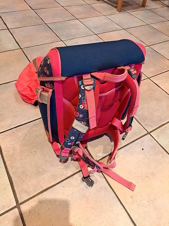 Borse & Zaini: Scout Thek flowery mit Regenhülle – Usato da Winterthur venduto da 77tigerente 3