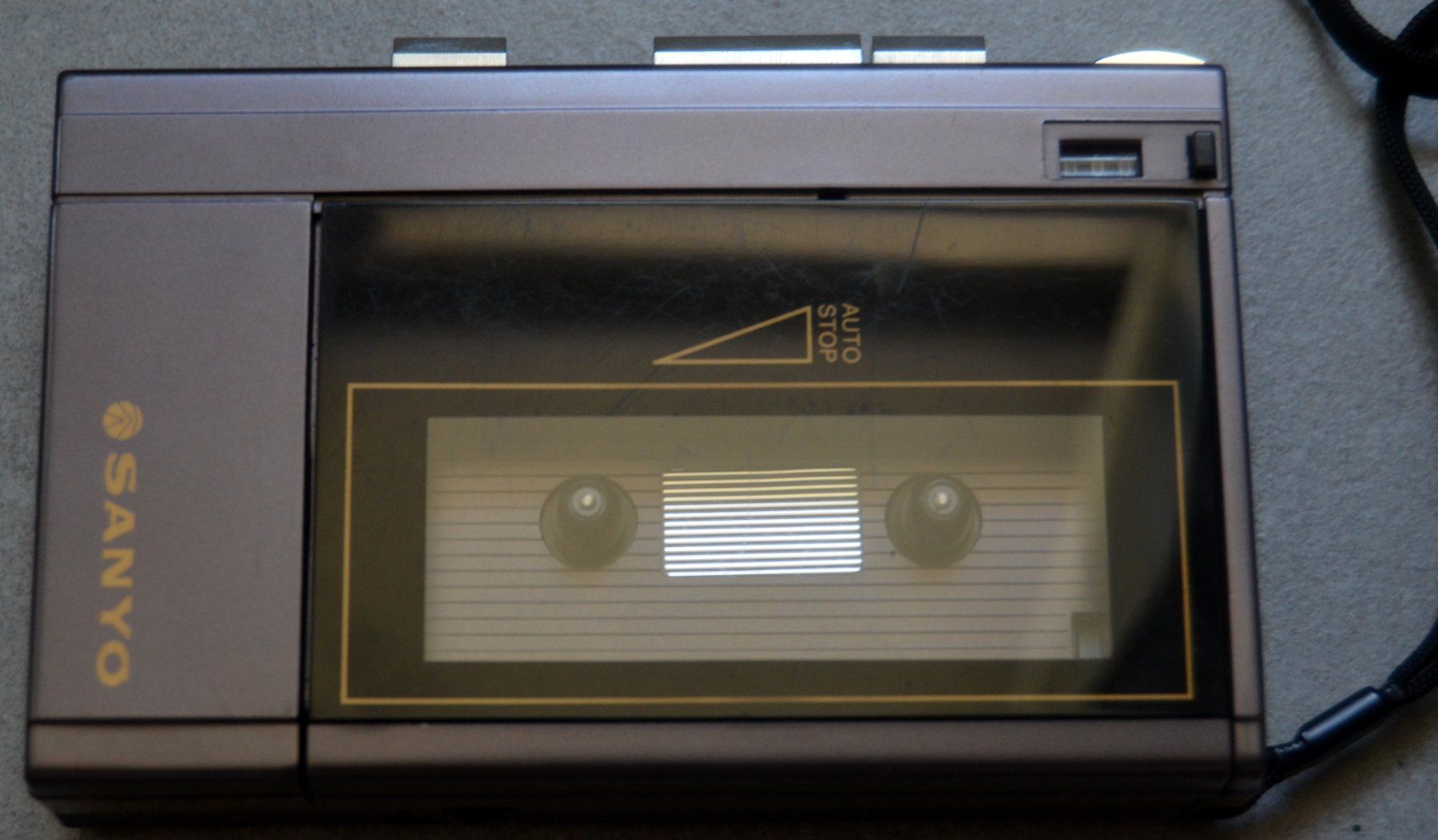 Sanyo Lecteur media portable: Sanyo TRC 1550 Walkman – D'occasion à Collonges par arashee 2