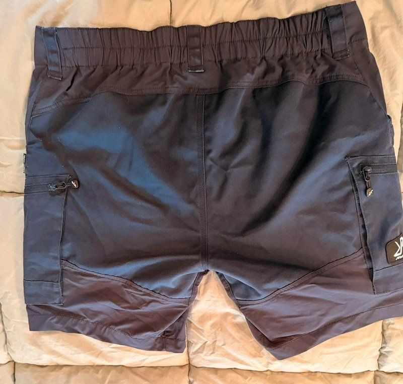 RevolutionRace Pantaloni: Revolution Race Shorts in 3XL -Topzustand***** – Usato da Triesen venduto da Teddyeddy 1