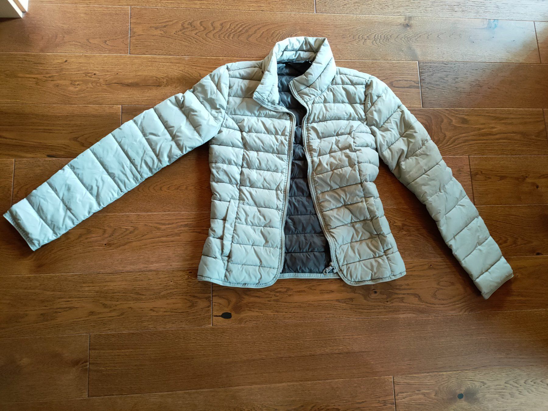 Only Vestes: Leichte Daunenjacke xs – D'occasion à Les Moulins par alicia017