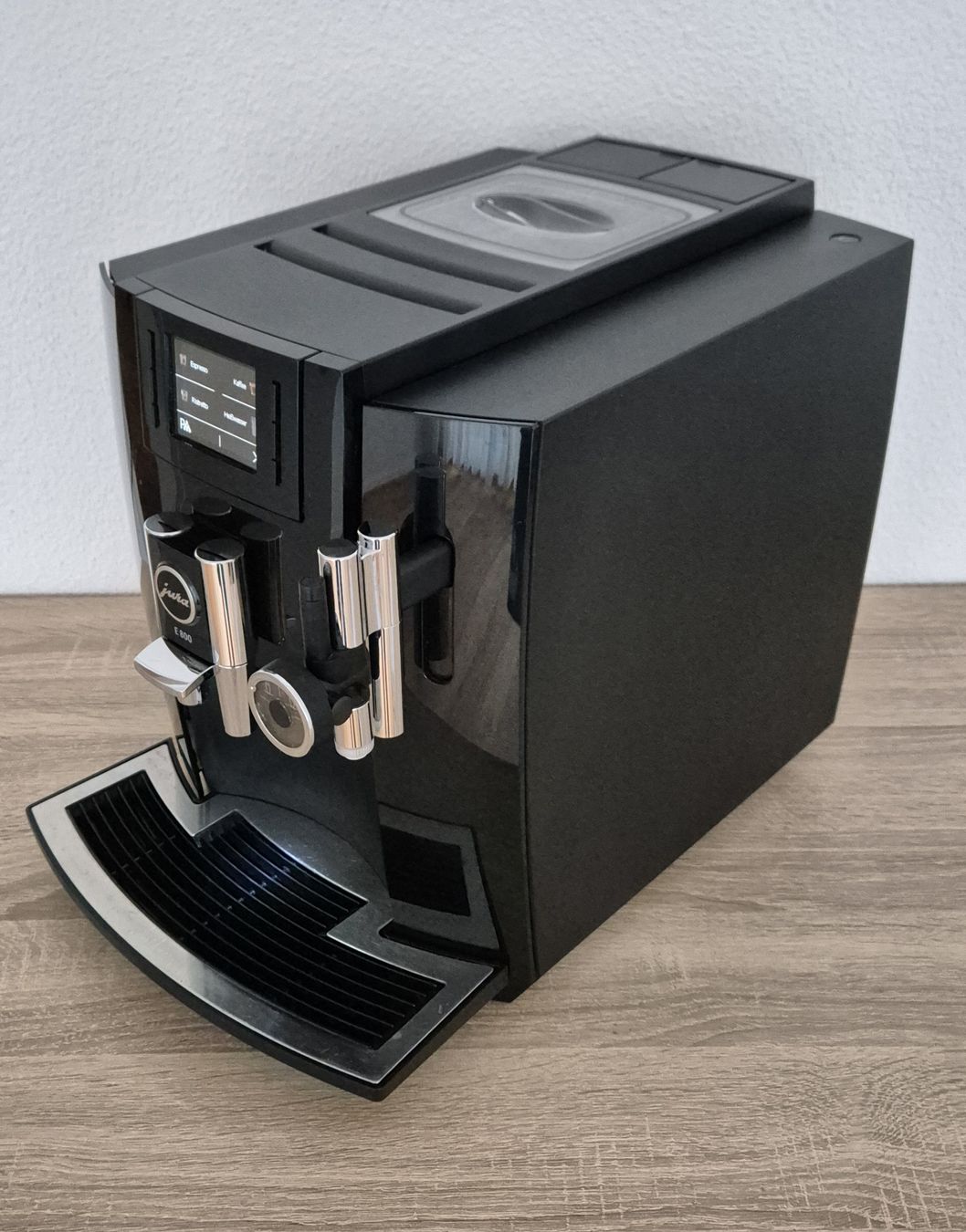 Jura Macchine per caffè & Macchine per espresso: Jura E800 Kaffeevollautomat – Usato da Sursee venduto da Marcelo.22 2