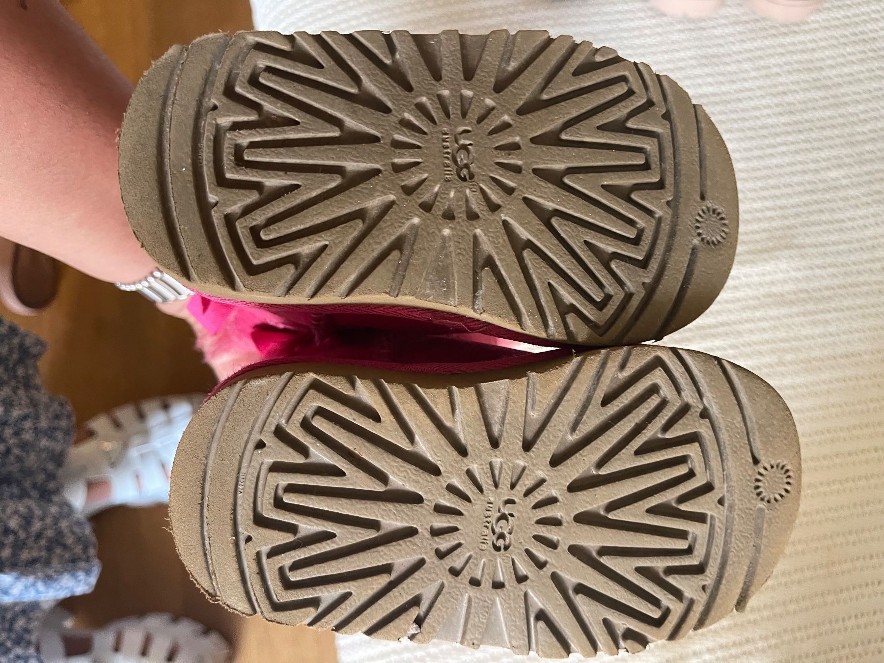 Ugg Scarpe per ragazzi: UGG Baby Boots gr.22 – Usato da Zürich venduto da Bybyana 3