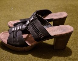Pantolette - Sandale mit Absatz