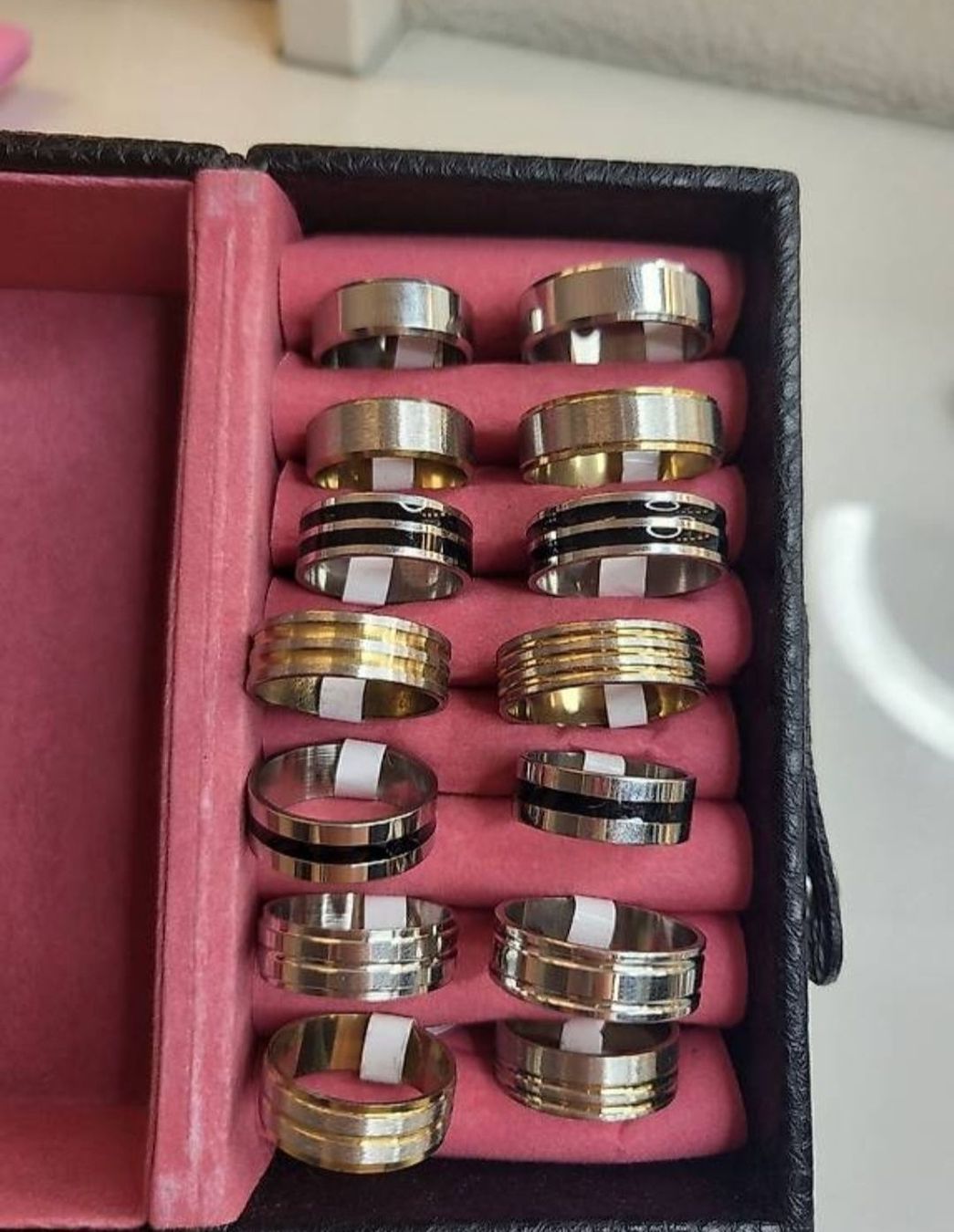 Anelli: NEUE Edelstahl Ringen – Nuovo e nell'imballaggio originale da Hellbühl venduto da d.d.d.125