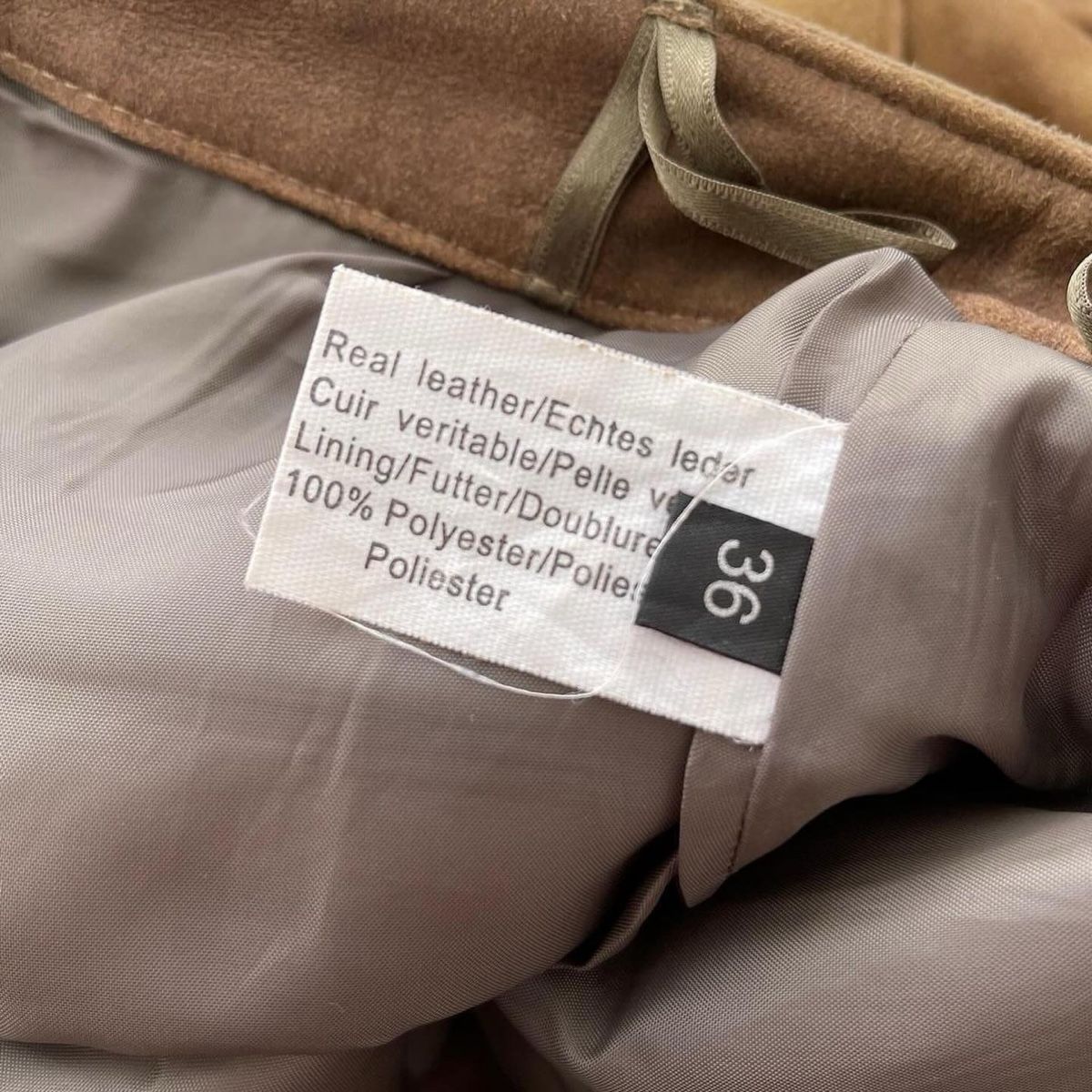 Pantaloni: TRADITIONAL AUSTRIAN Vintage Leather Pants – Usato da Emmen venduto da Avviivva_Com2023 5