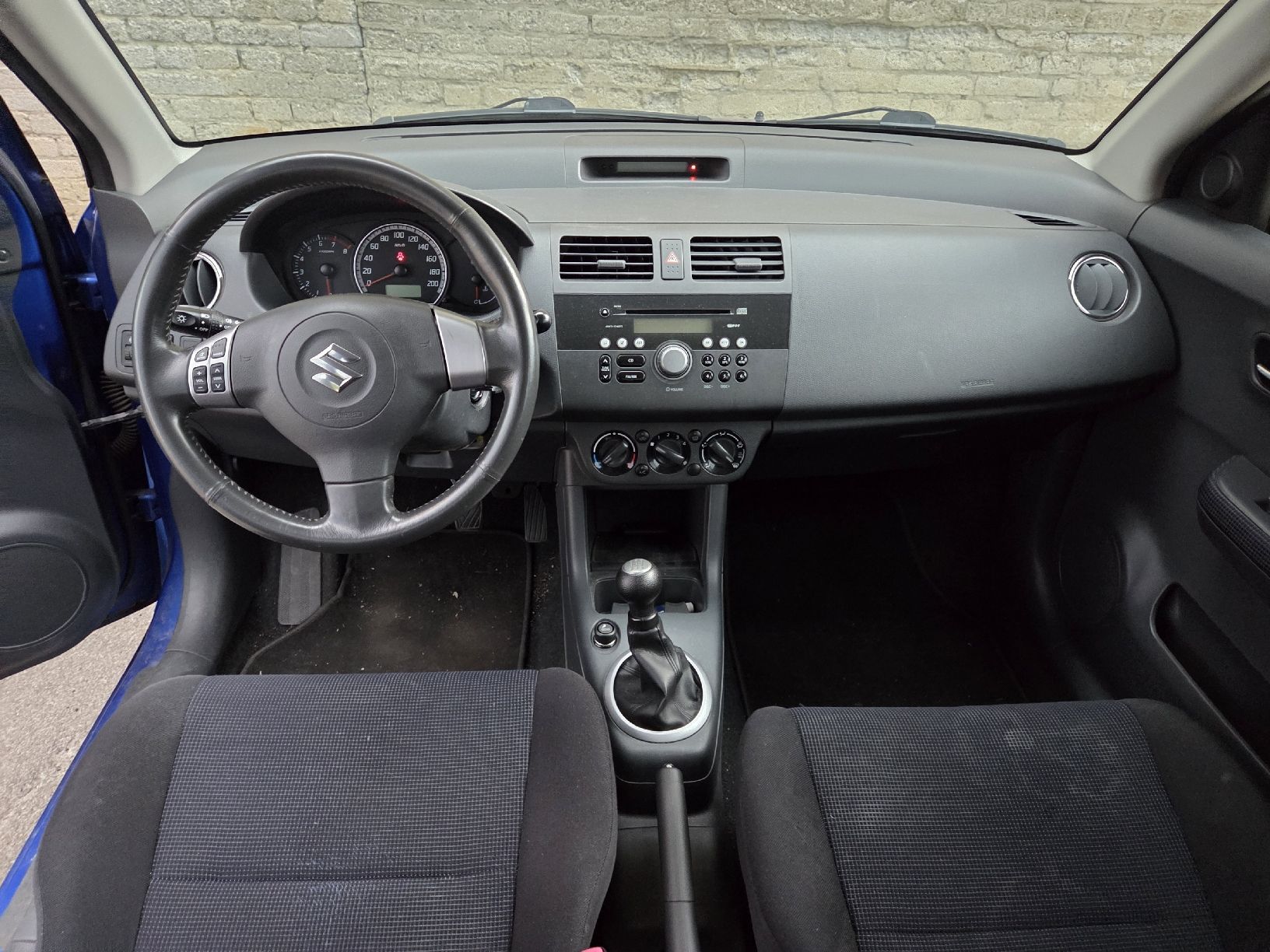 Suzuki Autos: Suzuki Swift 1.3 4WD – D'occasion à Gossau SG par mai_zmd7 5