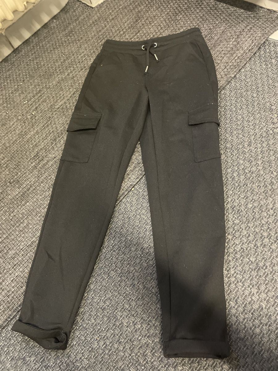 Hosen: Trainerhose gr 158/164 schwsrz junge – Gebraucht aus Bad Zurzach von Cuore34