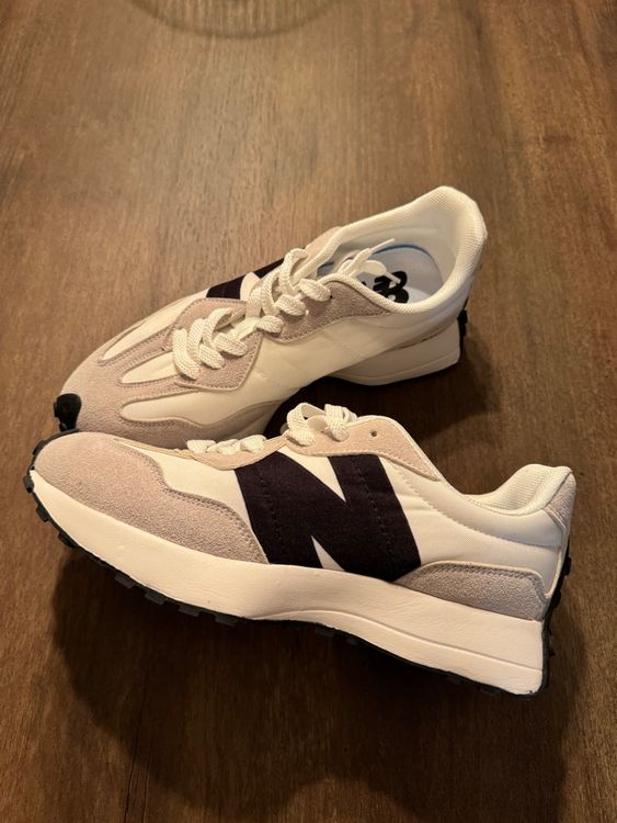 New balance outlet 42.5