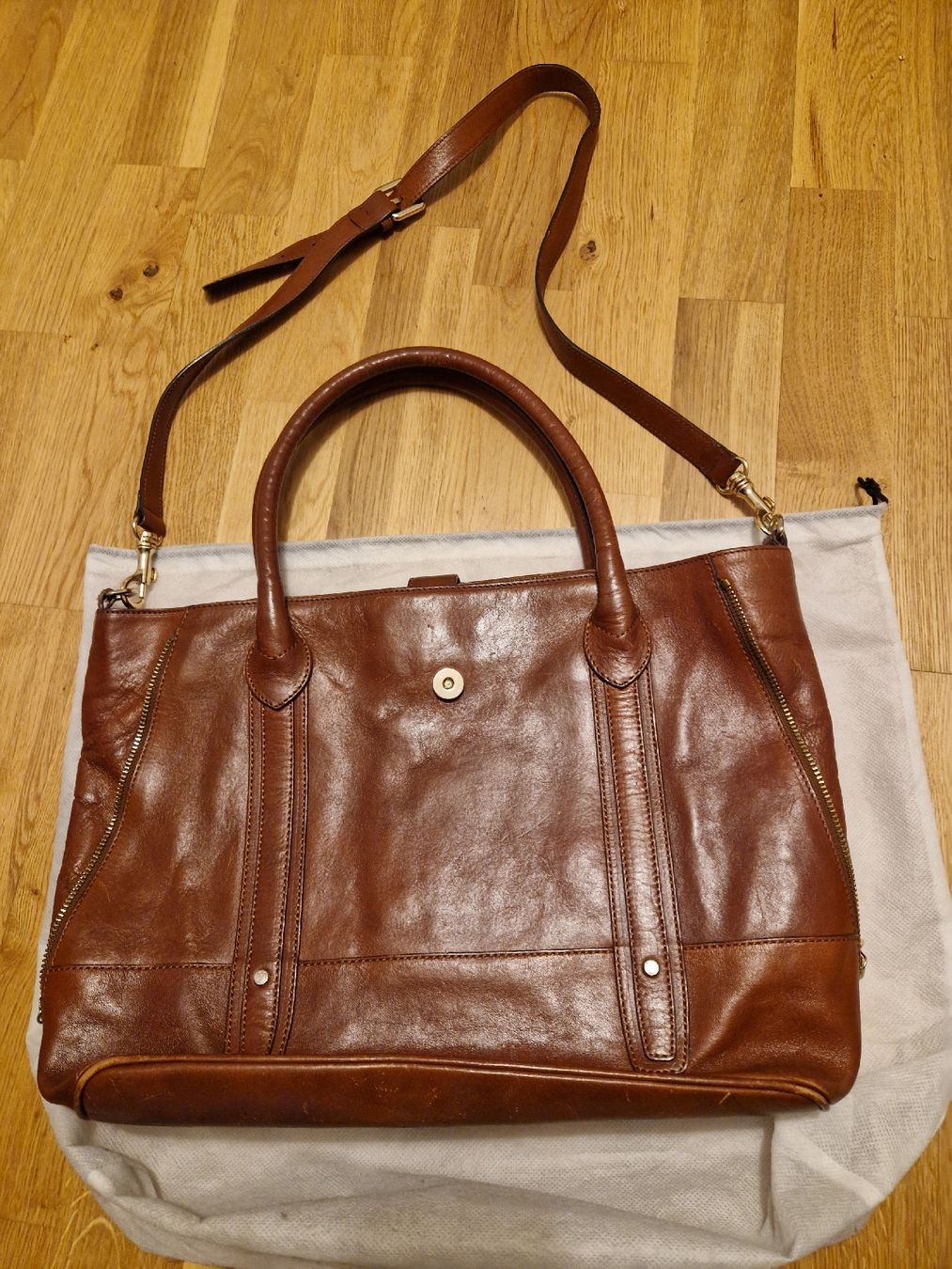 Massimo Dutti Borse da donna: Leather Bag – Usato da Bern venduto da soa_y6fn