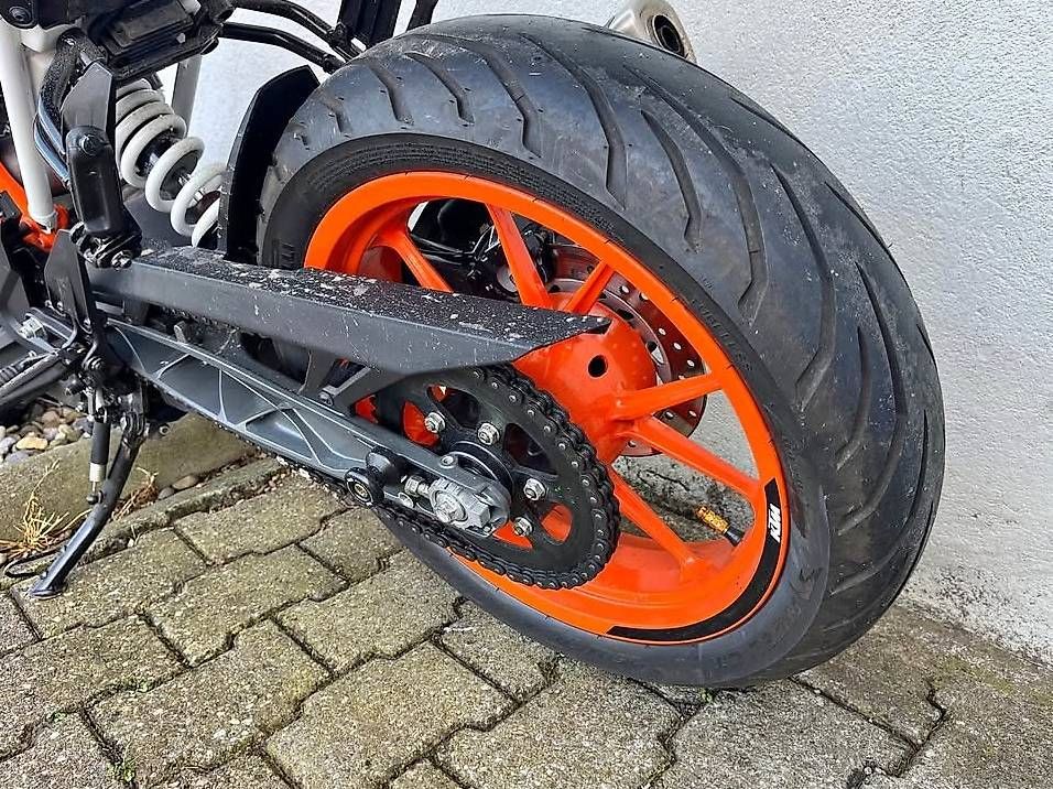 Strada: KTM 390 Duke Orange – Usato da Neuchâtel venduto da Boulaki 3