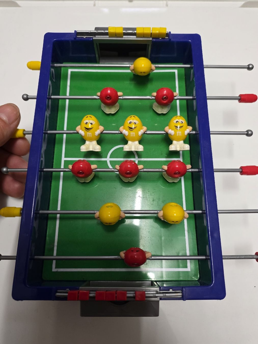 Statuette: Mini Tischfussball M&Ms – Usato da Dorf venduto da Echo_Elements 3