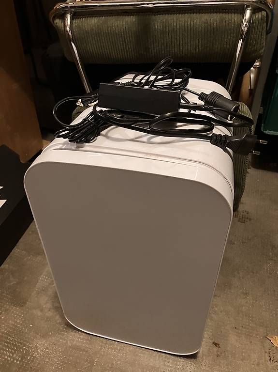 Réfrigérateurs: Kibernetik Mini réfrigérateur 15L – D'occasion à Pully par yan_w5mm 2
