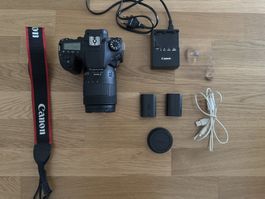 Canon EOS 90D mit EF-S 18-135mm inkl. 2 Akku