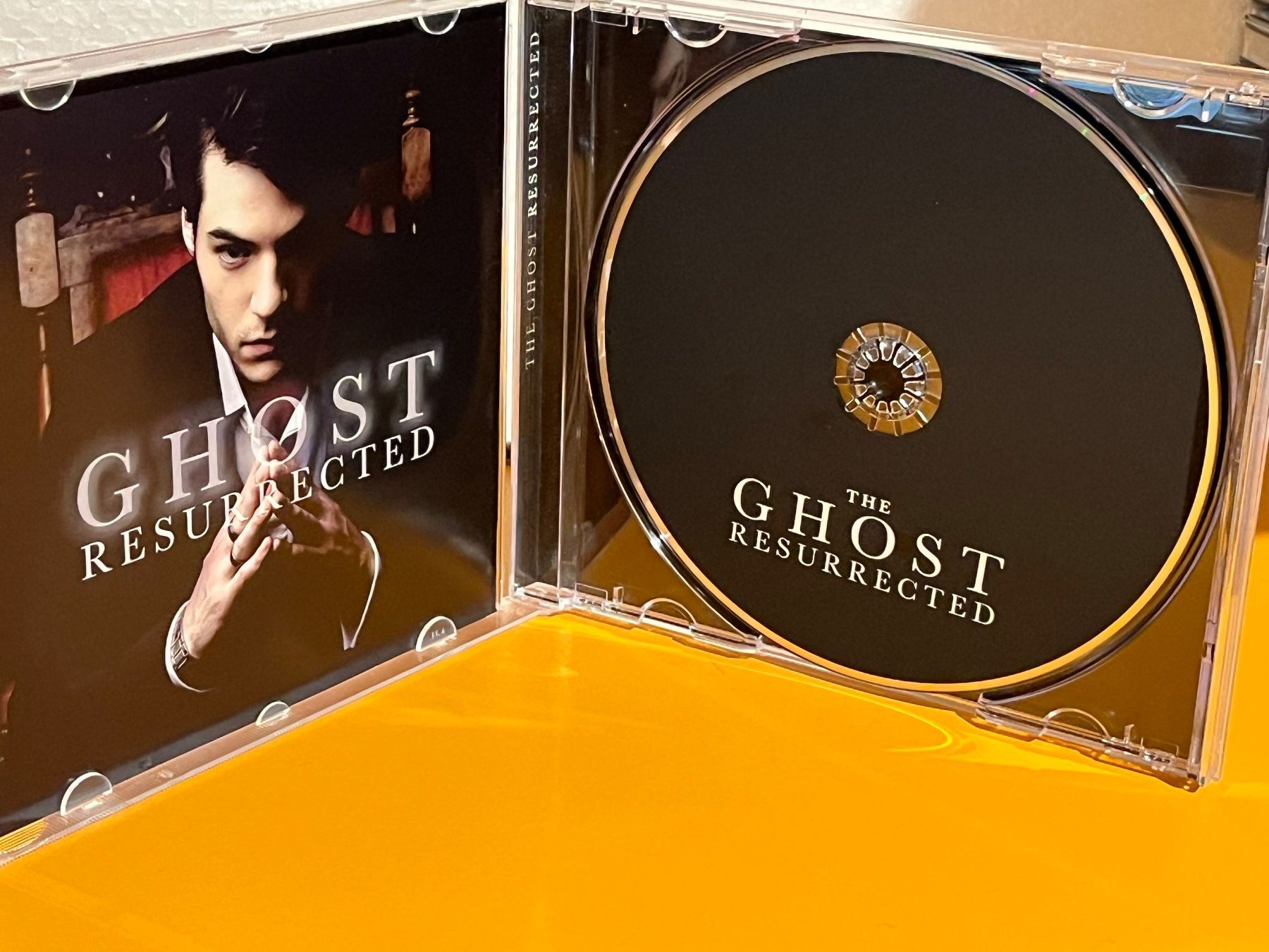 CD: The Ghost - Resurrected - SR14 – Usato da Küsnacht ZH venduto da Internetradio 2