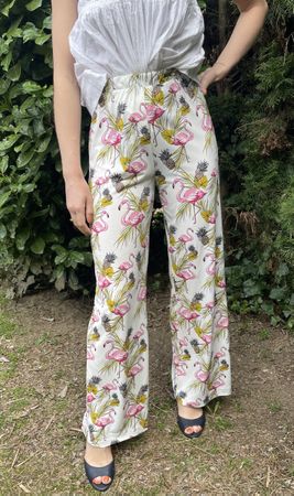 Pantaloni a zampa Guess, fenicotteri, estate M/L🦩🍍🌴