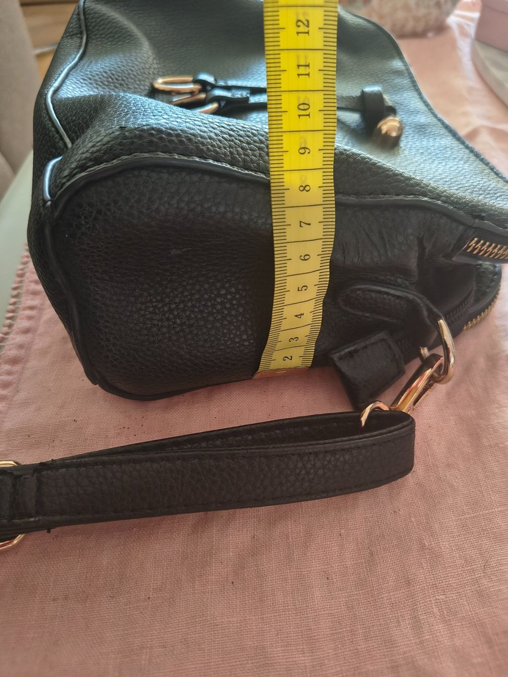 Borse da donna: Schwarze Handtasche, neuwertig, echt Leder! – Nuovo (secondo la descrizione) da Greifensee venduto da Beautyisforever 2