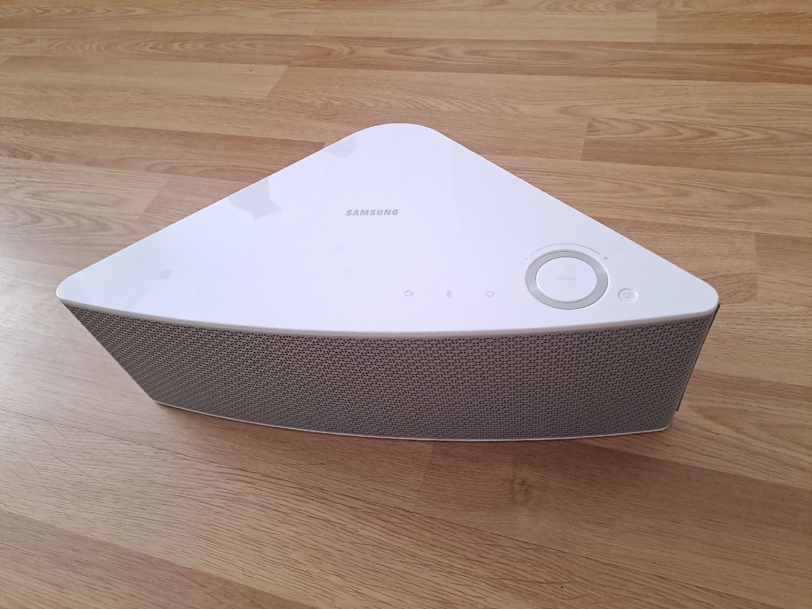 Samsung Lautsprecher: Samsung WAM551 Bluetooth WIFI Multiroom Speaker – Gebraucht aus Basel von suberi_Sach