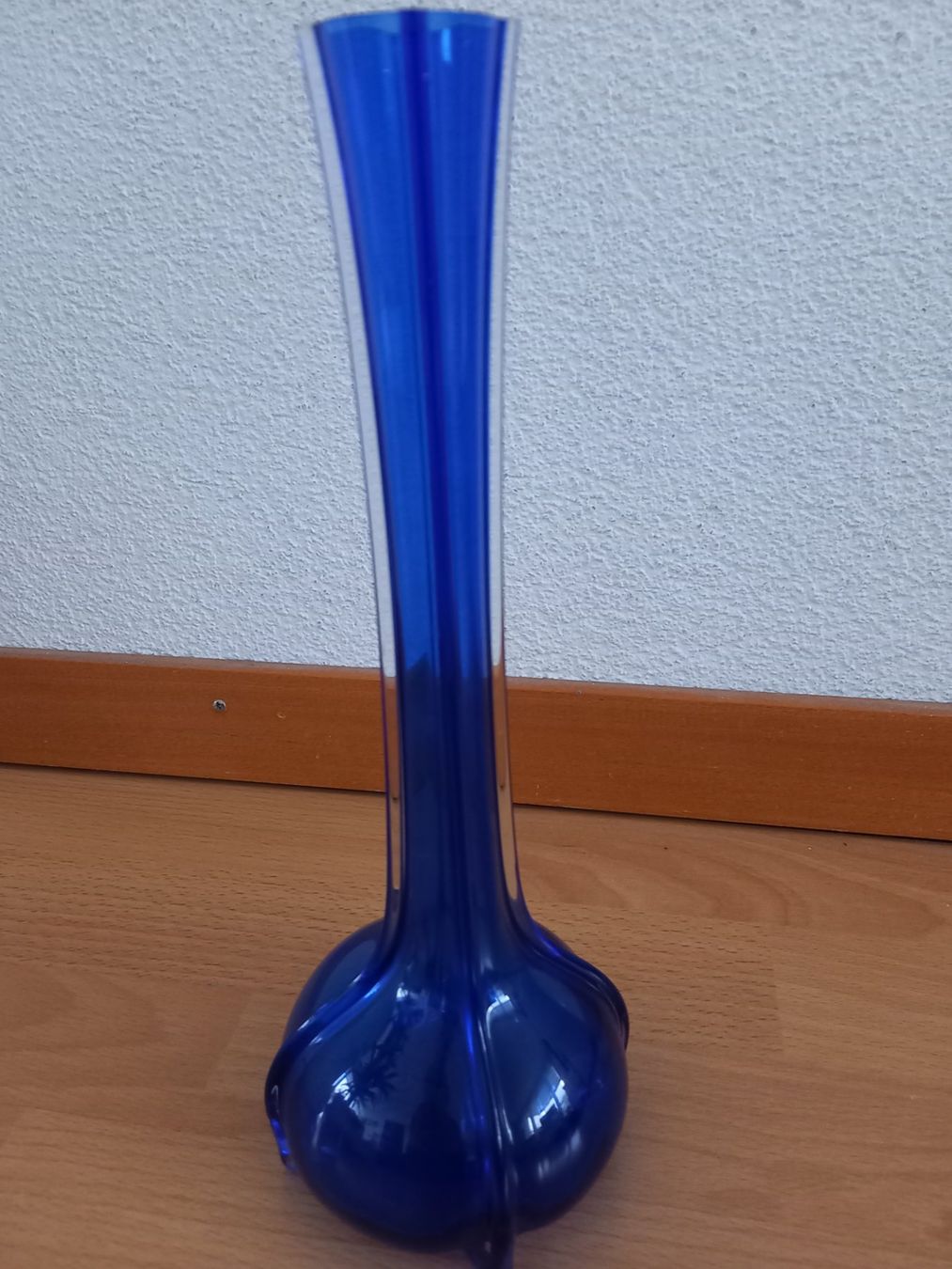 Vasi & Recipienti: Blaue Blumenvase, ca. 30 cm lang – Usato da Obernau venduto da Corolli