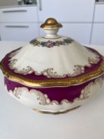 Porzellanschüssel mit Deckel