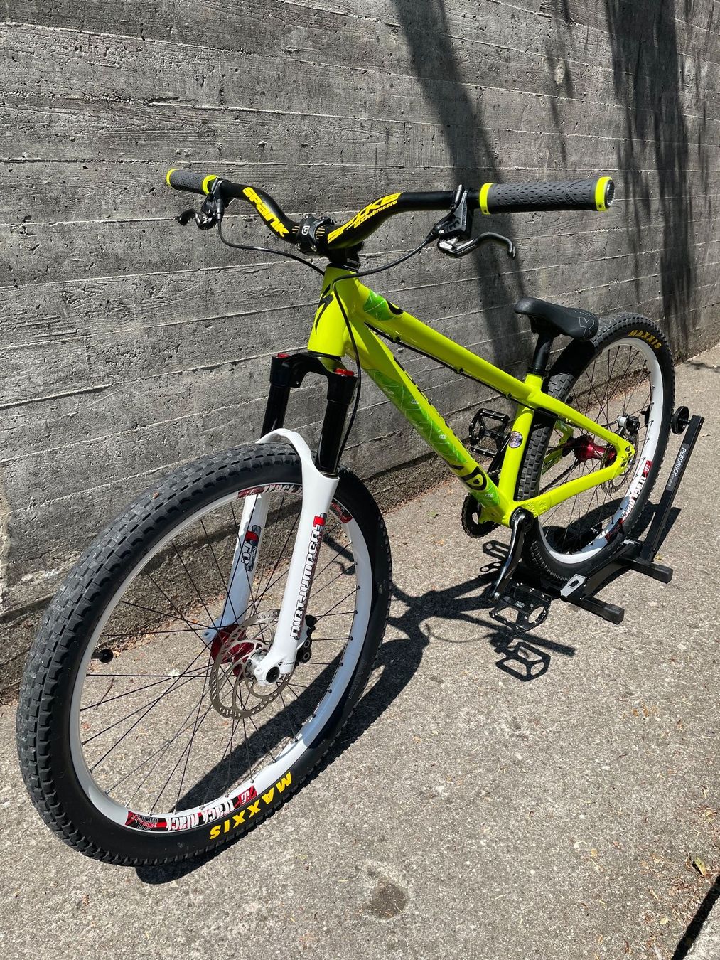 Specialized Biciclette: Specialized P.Series DirtJump/Pumptrack Bike 26" CustomBuild – Usato da Zürich venduto da SCNomad 2