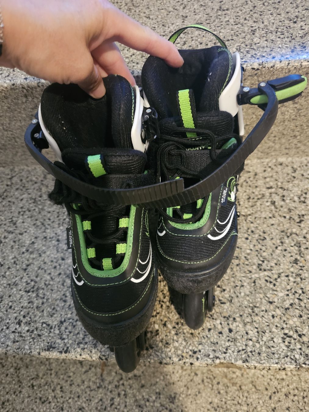 Herrenschuhe: rolleschuhe gr 29bis 32 – Gebraucht aus Münchenbuchsee von Kappa8