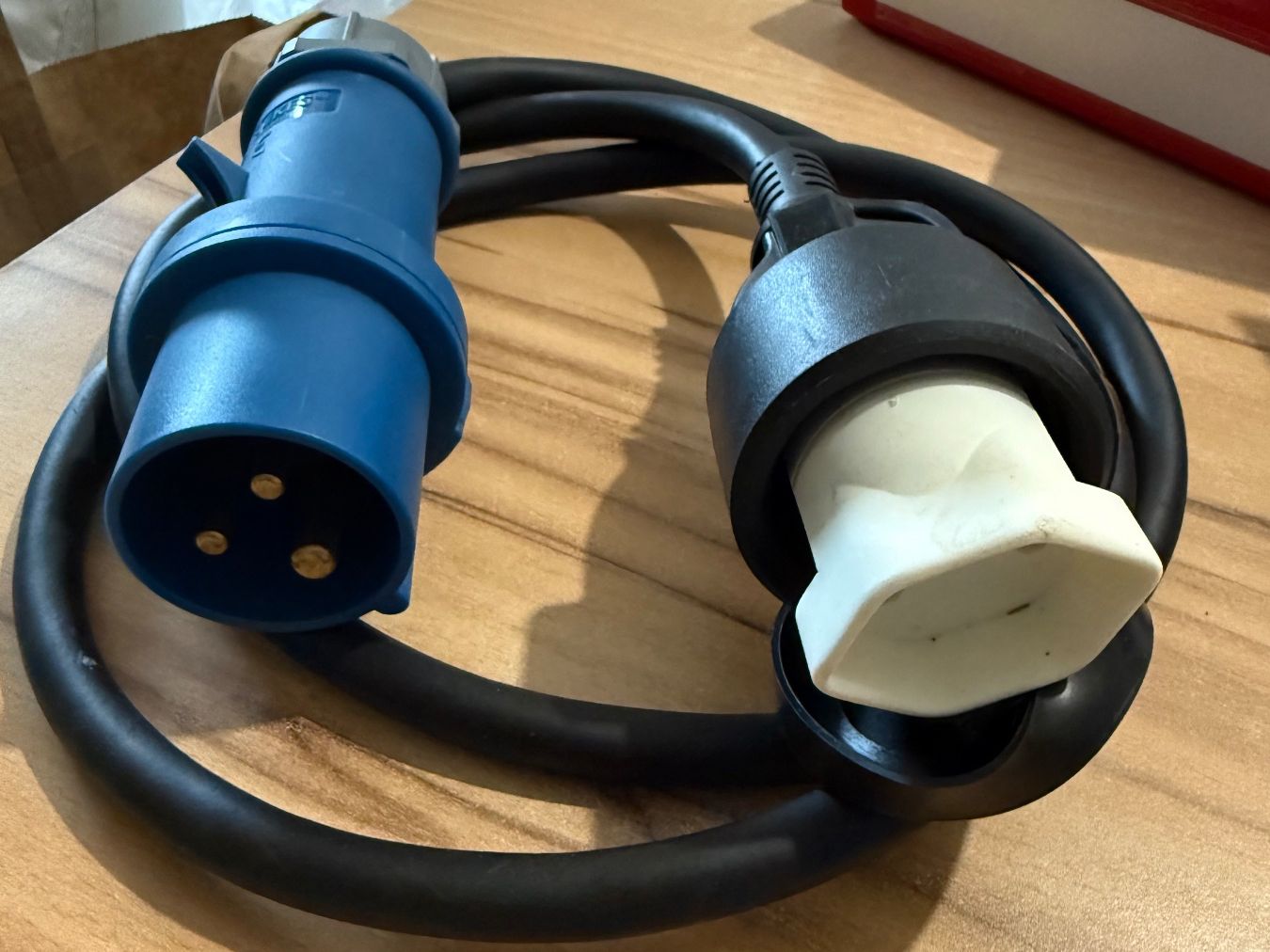 Mennekes Cavi: Starkstromkabel 16A - IP44 1.5m Camping Adapterkabel – Usato da Winikon venduto da cabriofan01