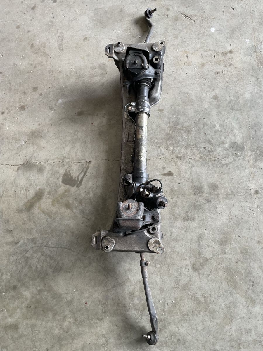BMW Tutti pezzi di ricambio auto: BMW E30 Servolenkung Allrad – Difettoso da Rebstein venduto da strubel010