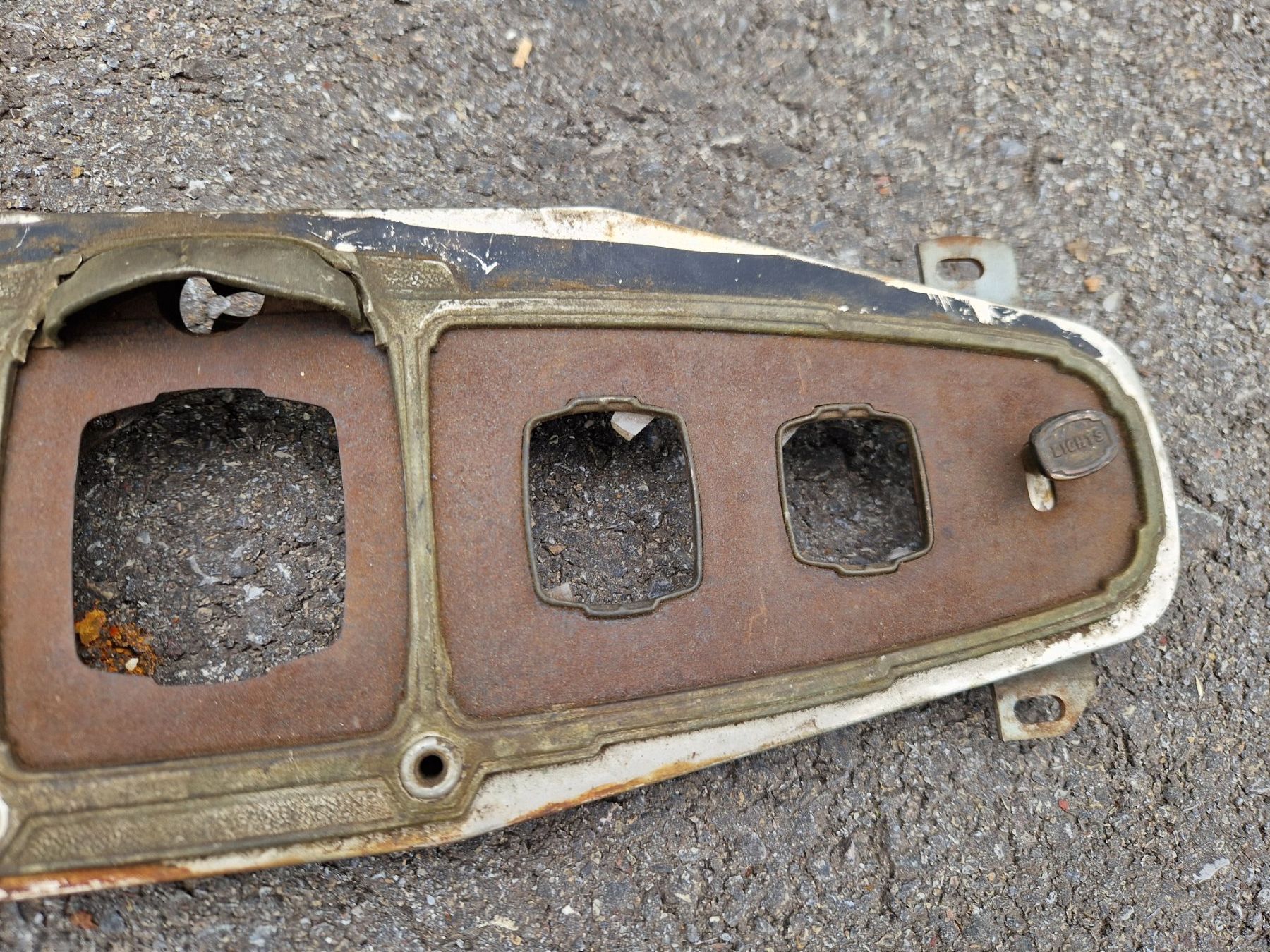 Buick Tutti pezzi di ricambio auto: Buick Oldtimer Auto Armaturenbrett ca.1931 / Vorkrieg – Difettoso da Dürnten venduto da Bachtel84 2