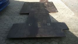 BODENPLATTE MIT VERANKERUNGEN