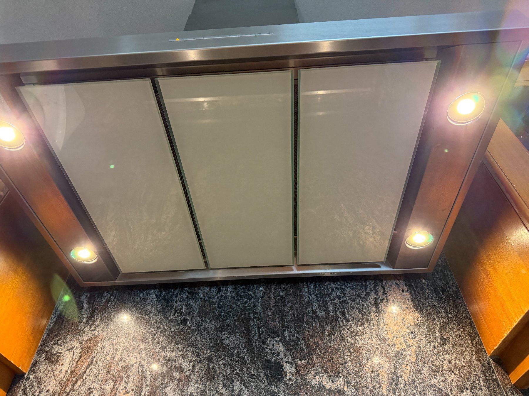 Miele Cappe di aspirazione: Miele Hotte aspirante DA 6596 – Usato da Veyras venduto da ct56 2