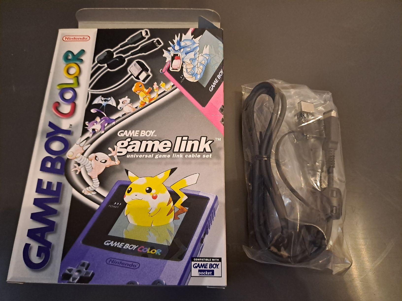 Nintendo Kabel: Game Boy Color Game Link Kabel universal cable Set Nintendo  – Neu und originalverpackt aus Aarau von