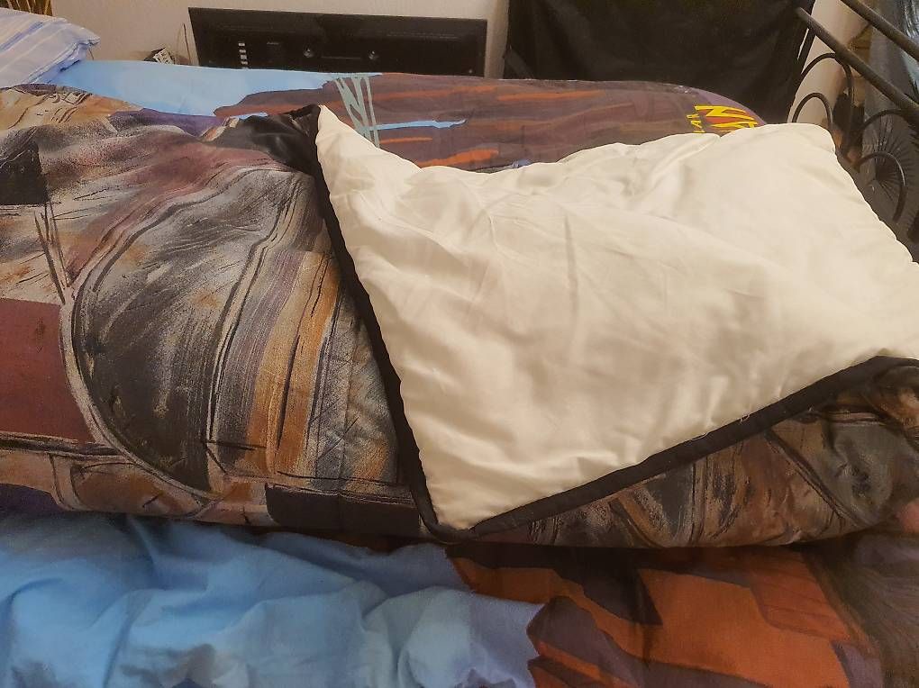 Couvertures: Super warme Duvet – D'occasion à Basel par raf_5kd6