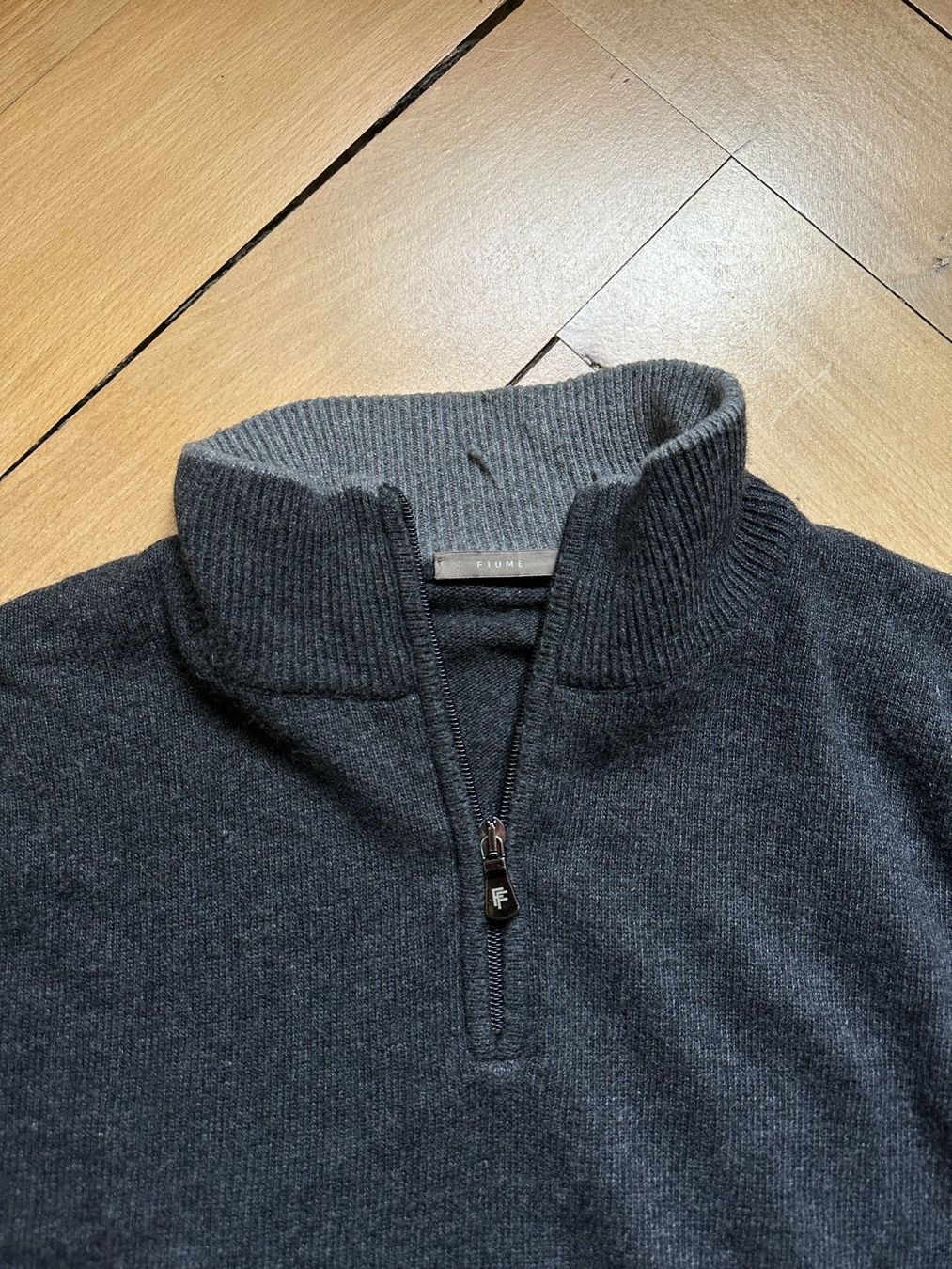 Pullover & Sweatshirts: FIUME - Strickpullover dunkelgrau M – Gebraucht aus Zürich von Diazaio 1