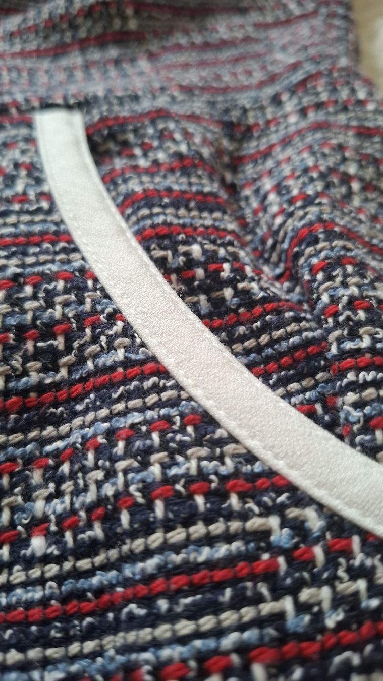 Maje Robes: Maje Robe Tweed Col Claudine Taille 2 – Neuf (Voir description) à Le Locle par sAm_2112 4