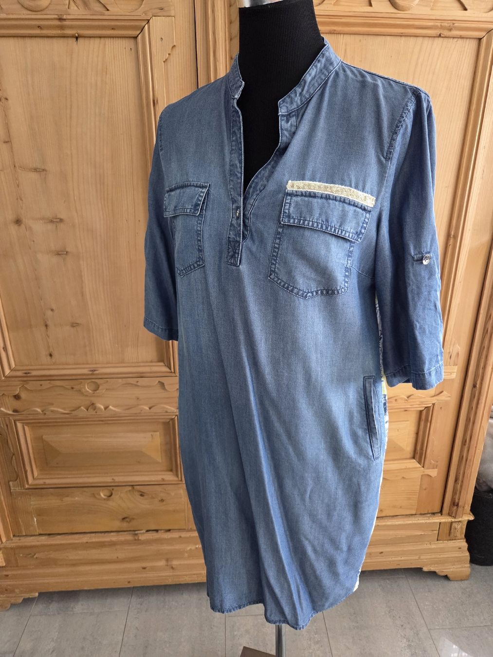 Vestiti: schönes Jeanskleid, le Comte – Usato da Wiesendangen venduto da Sinhuk 1