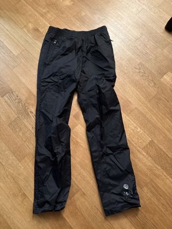 Regenhose schwarz, Gr.164, Marke 46 N