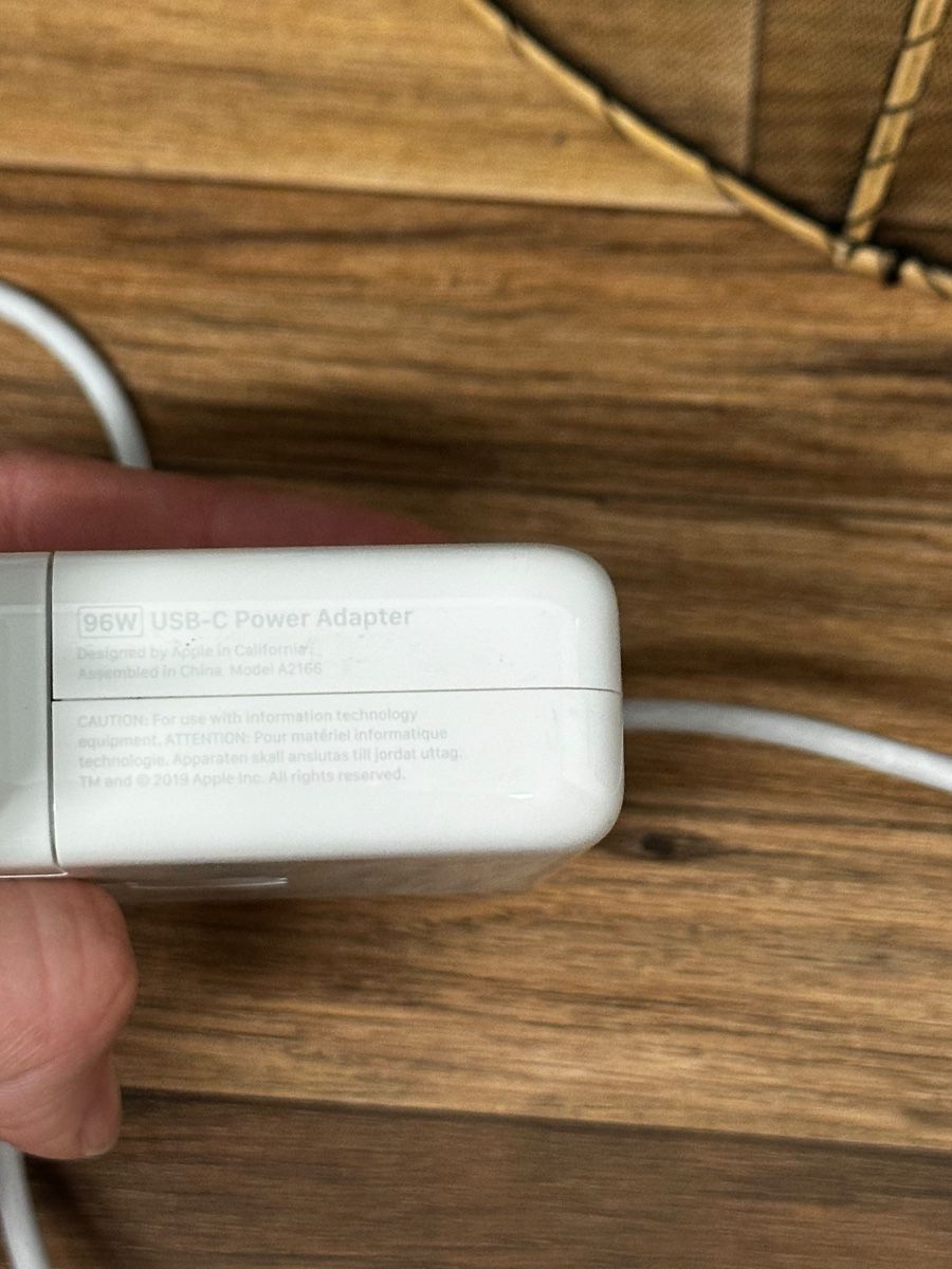 Apple Portables: MacBook Pro 16” (2019) – D'occasion à Hasle LU par SilVogel 5