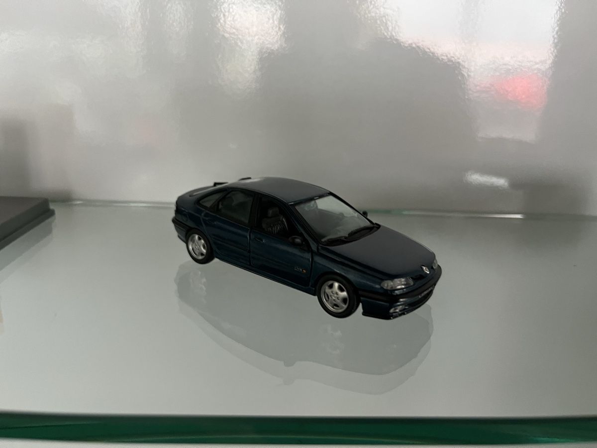 Renault Modellini d'auto: Renault Laguna I verschiedene – Usato da Kräiligen venduto da tisala