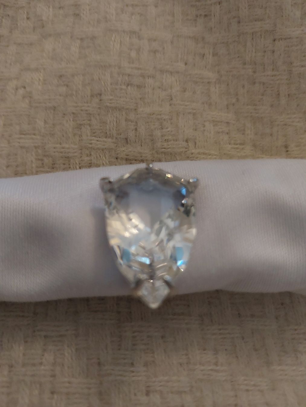 Swarovski Ohrringe & -stecker: Swarovski Ohrringe – Neu (gemäss Beschreibung) aus Rorschach von von_gz5r 4
