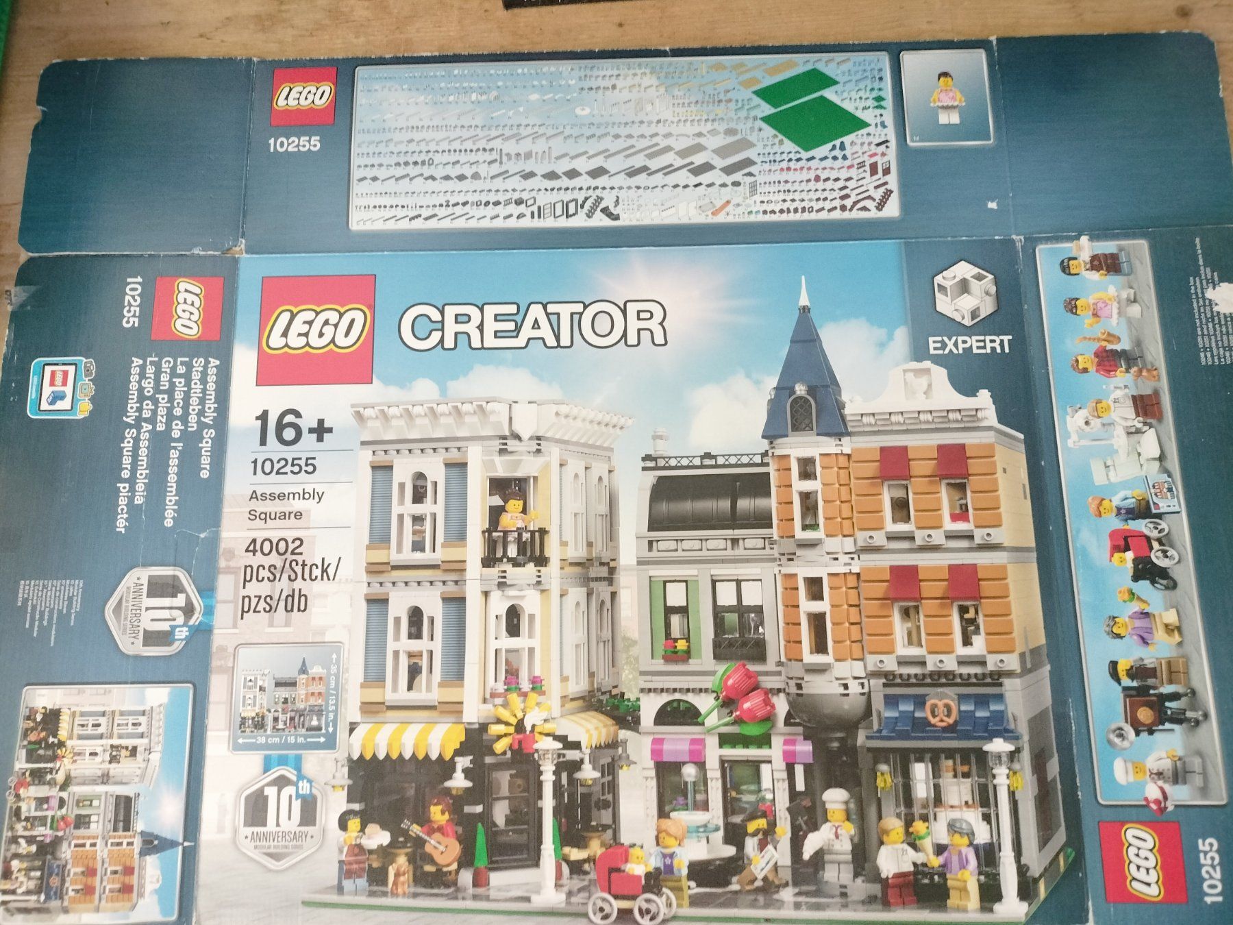 Lego Jouets: Lego Creator Expert 10255 Assembly Square Modular ab 1.- – D'occasion à Wil SG par RoyalBricks 8