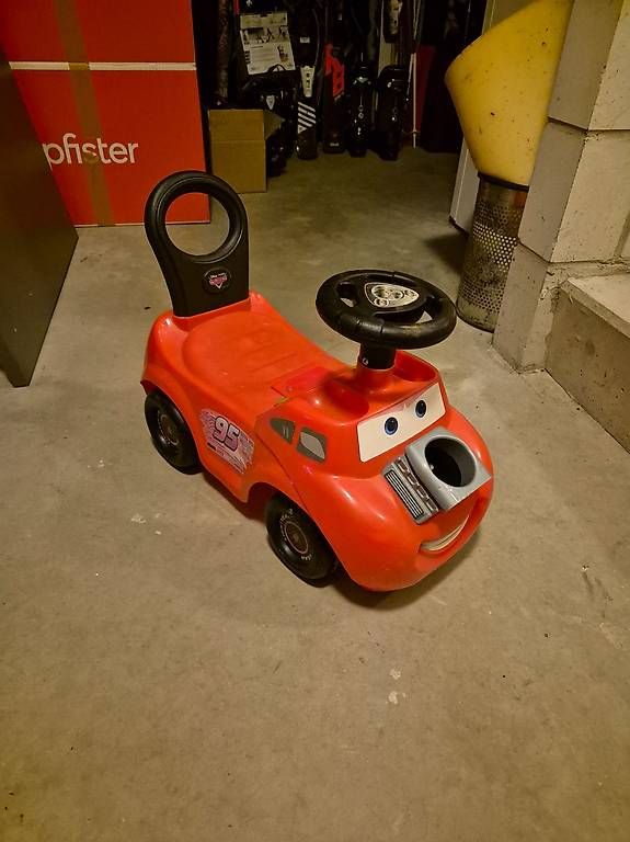 Veicoli per bambini: Rutschauto Cars Lightning McQueen – Usato da Walkringen venduto da akdz