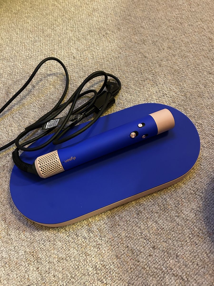 Dyson Asciugacapelli: Dyson Airwrap Complete long - special edition blue – Usato da Epalinges venduto da lasdt 1