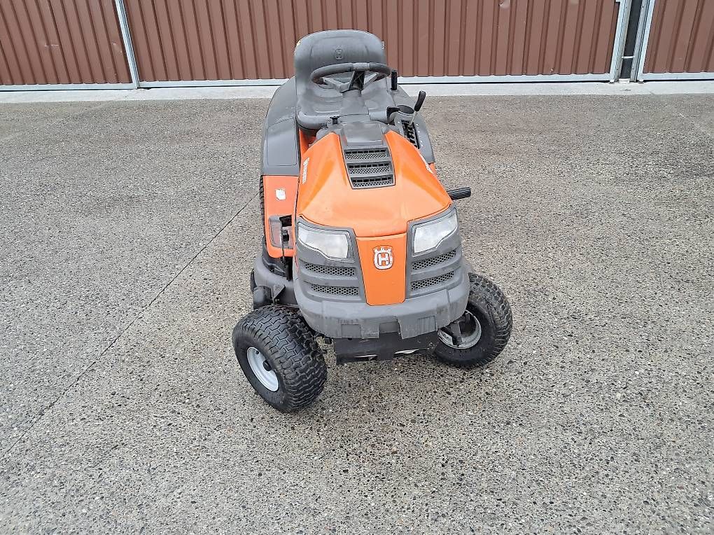 Traktoren: Rasentraktor Husqvarna CTH 174 – Gebraucht aus Rotkreuz von sunnyboy81 2