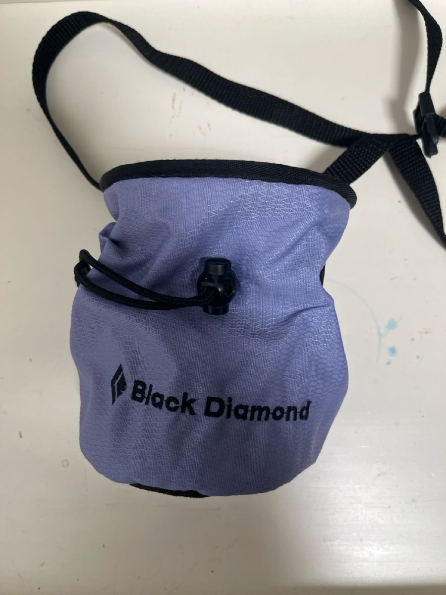 Black Diamond Taschen: Kreidebeutel / Magnesiumbeutel medium – Gebraucht aus Luzern von overanddonewth