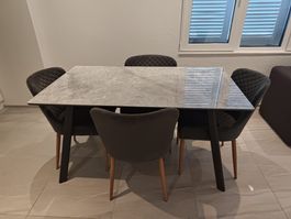 Marmor Esstisch mit 4 Stühlen