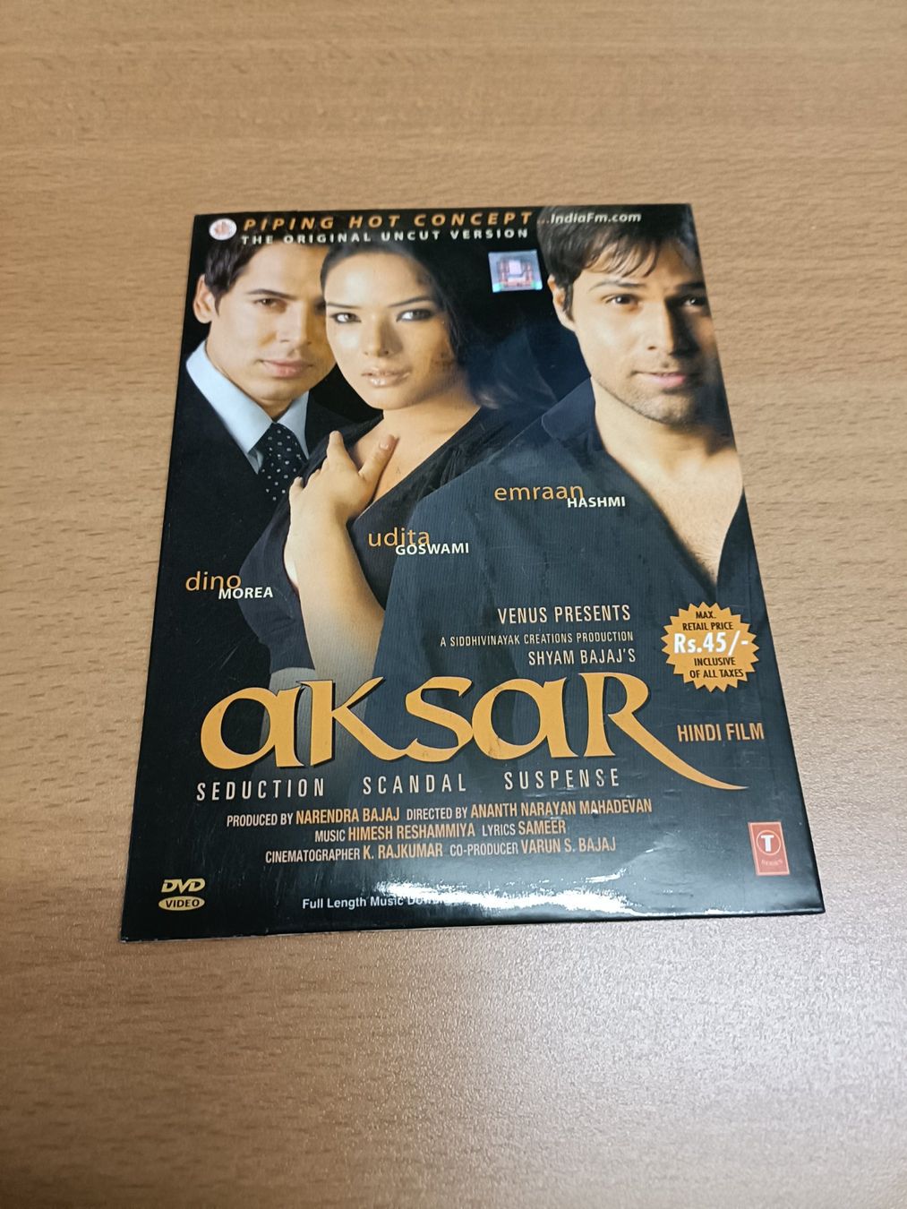 Tutti i DVDs: Bollywood DVD - AKSAR – Usato da Köniz venduto da Movieportal007