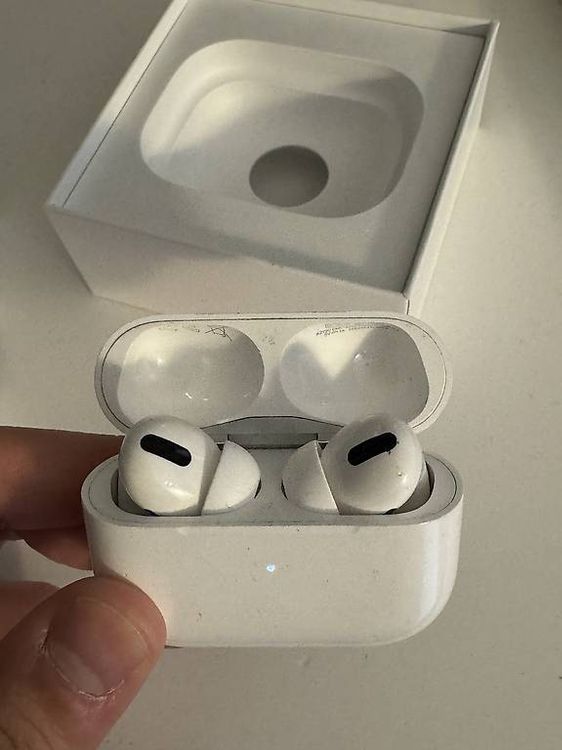AirPods Pro (1.gen)  4